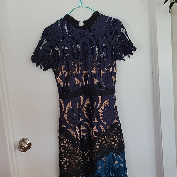 BEAUTIFUL SELF - PORTRAIT LACE FLOWER DRESS - Picture 2 of 16